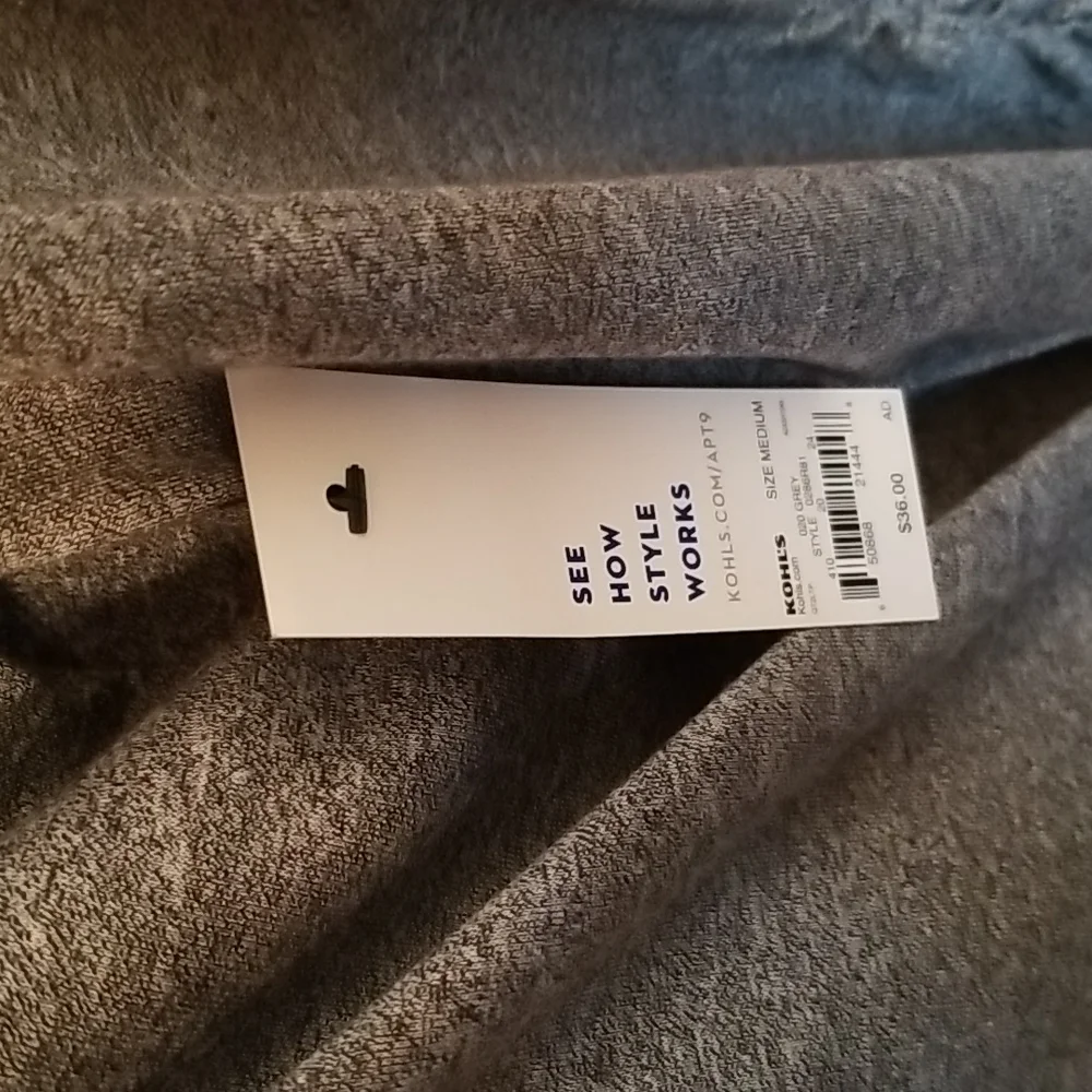 Top - Picture 3 of 5